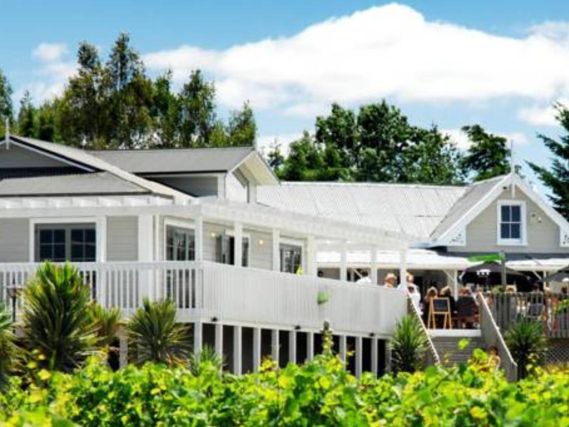 Huka Falls Resort Taupo Exterior photo The Village at Wairau